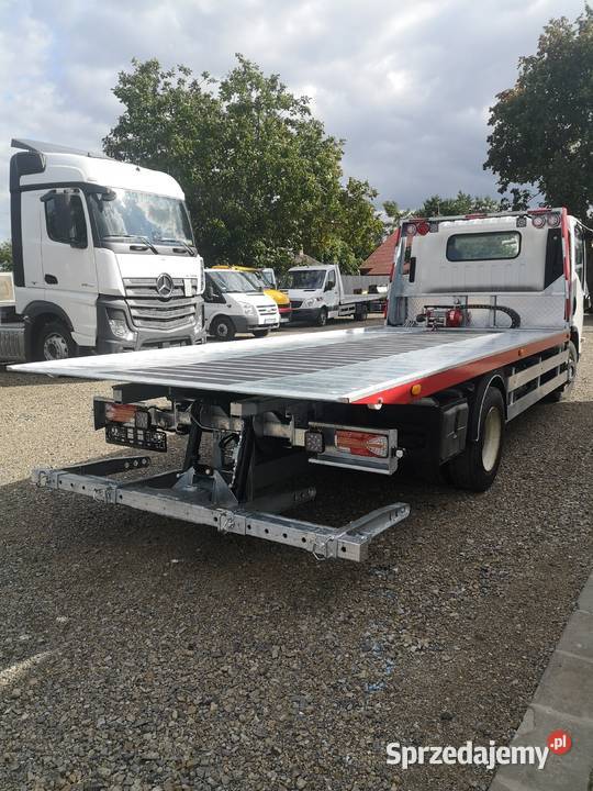 Iveco autolaweta pomoc drogowa platforma Samochody ciężarowe Strachosław