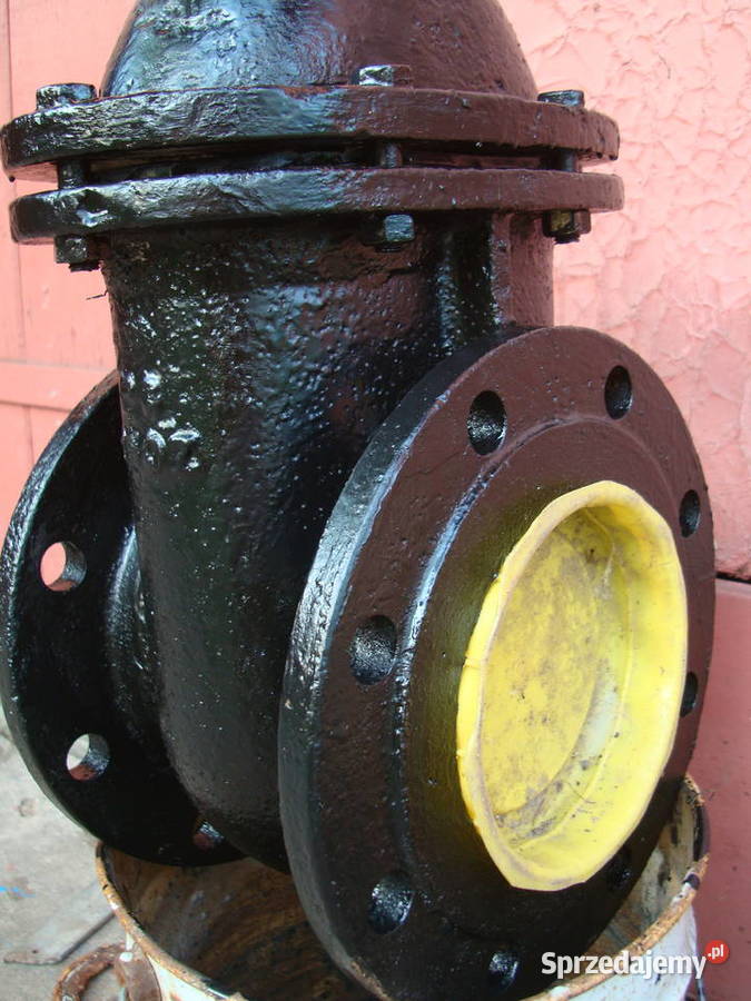 Zasuwa fi 150 klinowa Widełka