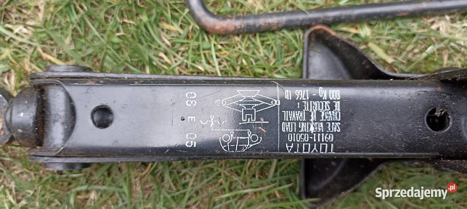 Lewarek Toyota Corolla osobowe Pozostałe Wikielec