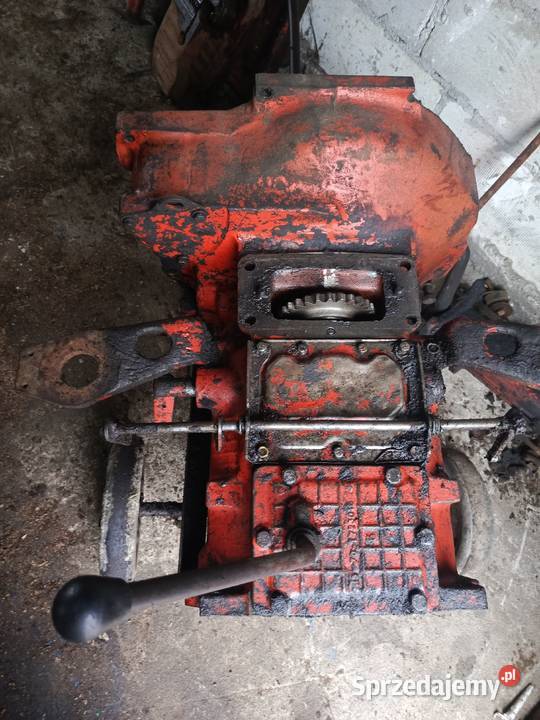 Skrzynia pośrednia mtz82