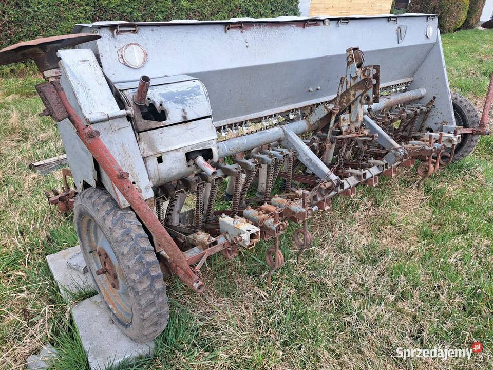 Siewnik Poznaniak 27m Popielów sprzedam