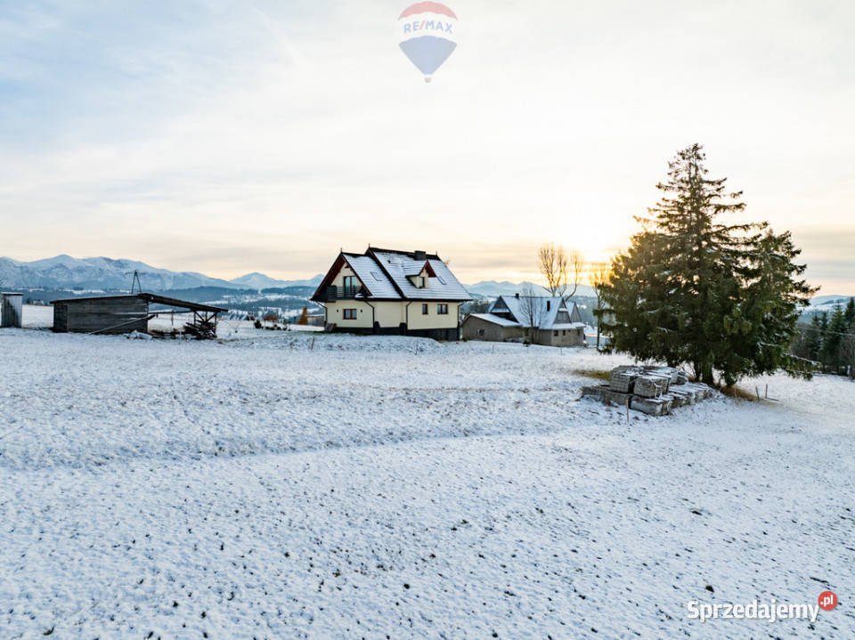 Widokowa działka budowlana w Czerwiennem 2 Ząb asfalt Czerwienne