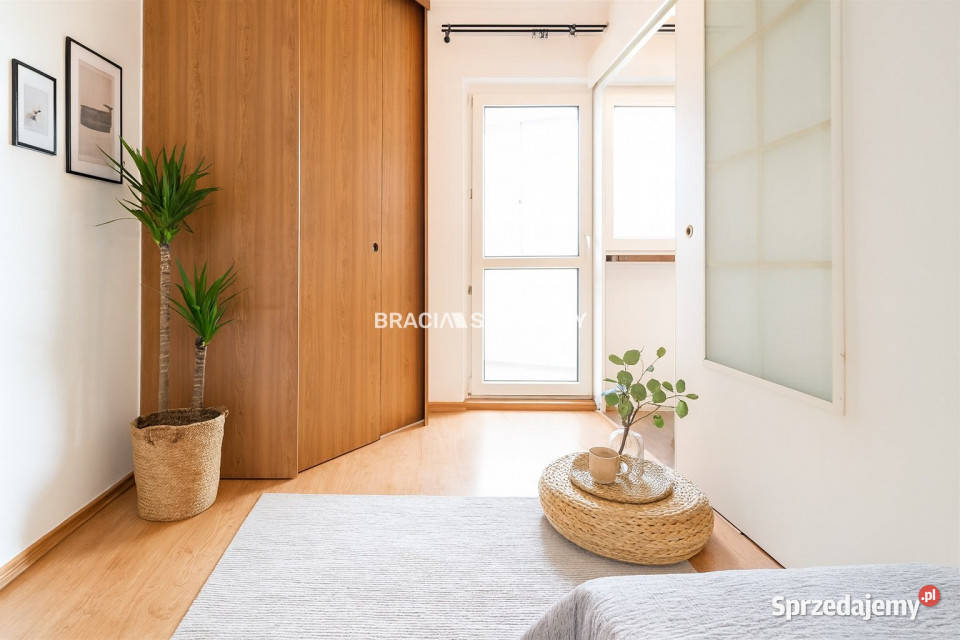 sprzedaży mieszkania 527m2 3 pok Kraków