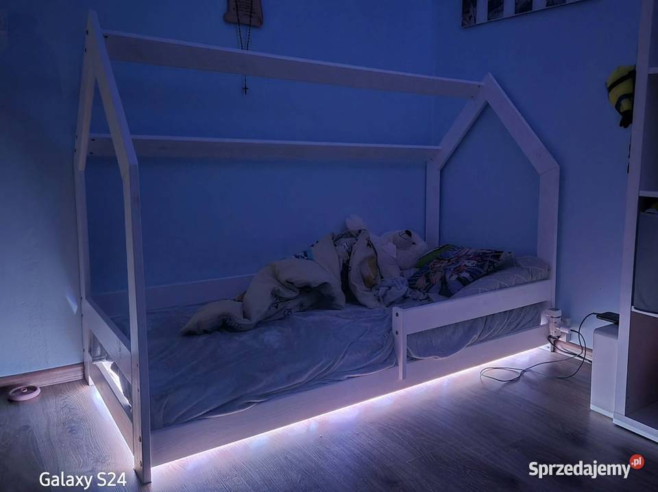 Łóżko dziecięce ala domek Konin