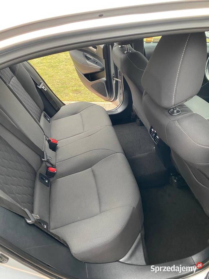Toyota Corolla E21 2022 15 Comfort Benzyna LPG czujnik zmierzchu Głogów Małopolski sprzedam
