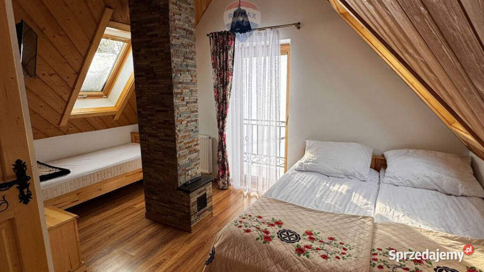 DWA DOMY W CENTRUM W RATUŁOWA Ratułów