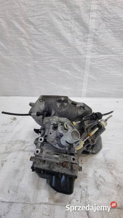 SKRZYNIA BIEGÓW OPEL VECTRA C 18 F17W419 sprzedam
