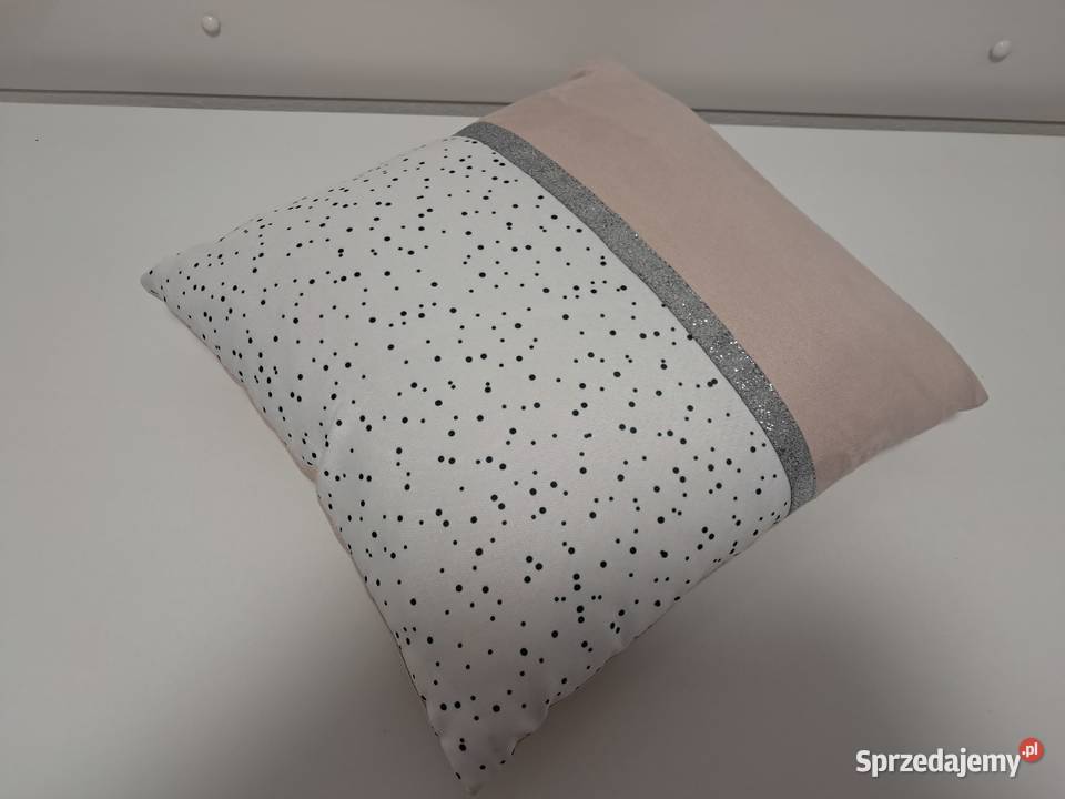 Poduszka dekoracyjna nowa do sprzedania