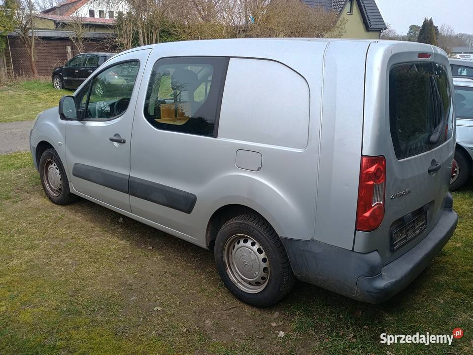 Citroen Berlingo LONG 16HDi 3osobowy 2009 srebrny Witkowo sprzedam