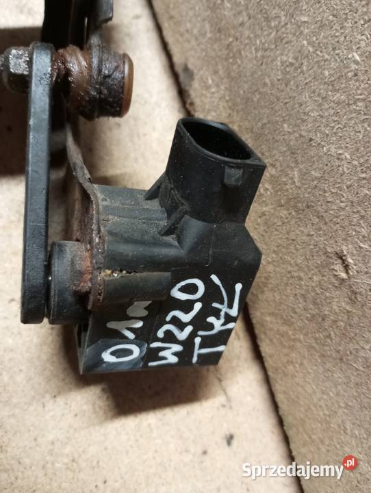 Czujnik poziomu zawieszenia airmatic Mercedes Części montażowe