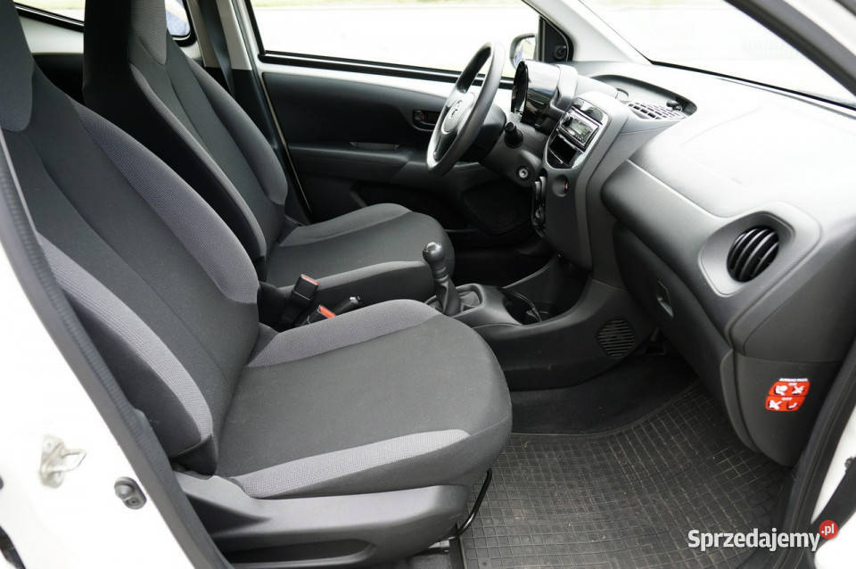 Toyota Aygo 10 72 5d hatchback facelift II 2014 klimatyzacja Warszawa