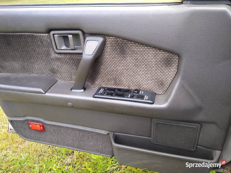 Części blacharskie i mechanika Nissan Bluebird Zabratówka sprzedam