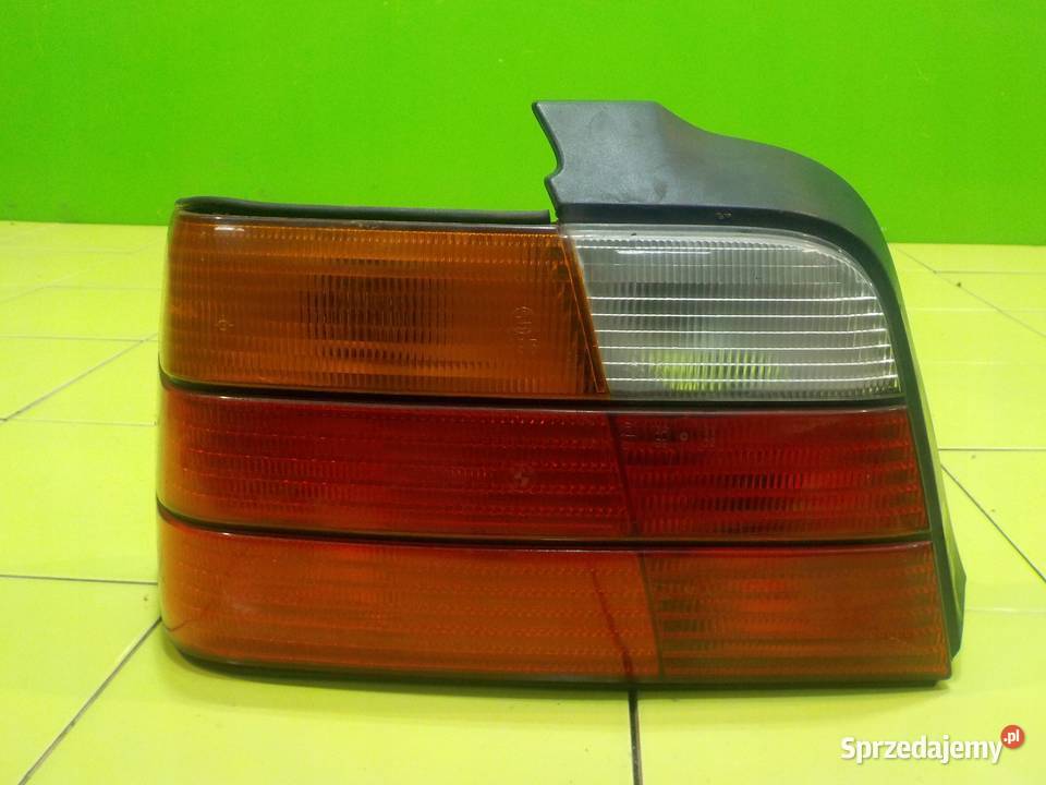 BMW 3 E36 9099 4D lampa lewa tyl 8368323T Suków sprzedam