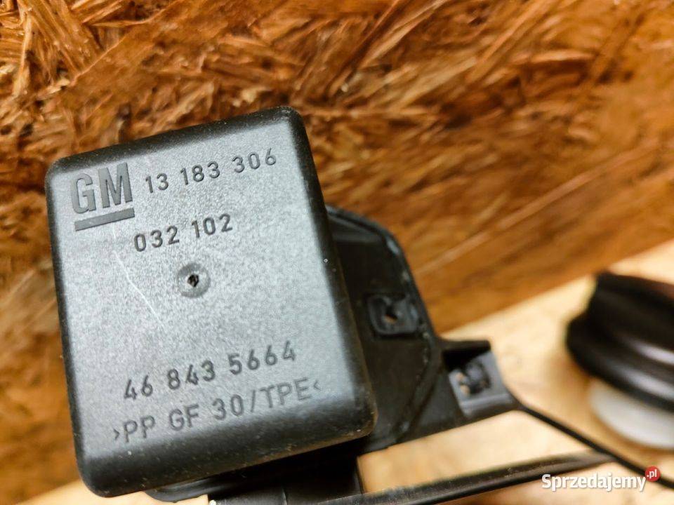 Klapka Korek Paliwa Z22Y Opel Corsa E 13183306 osobowe