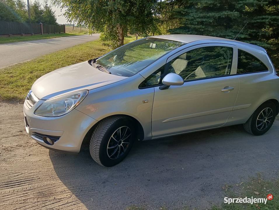 Opel Corsa D 12 16V benzyna światła przeciwmgielne Mała Wieś