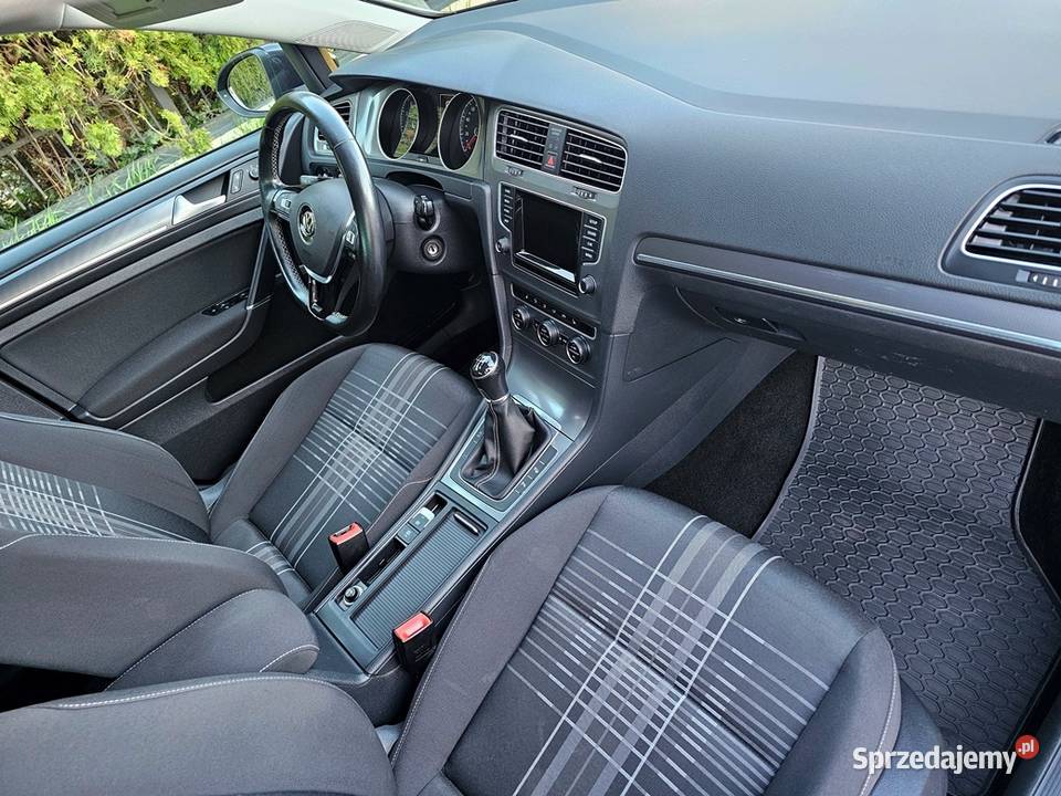 VW Golf VII Lounge 14 TSI 125 2015 r Zarej Stan Ostrów Wielkopolski sprzedam
