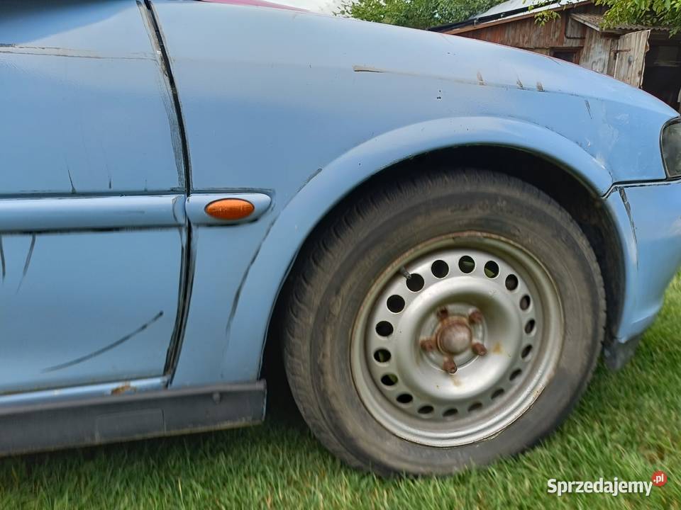 Opel Vectra 16 dwa komplety opon alufelgi