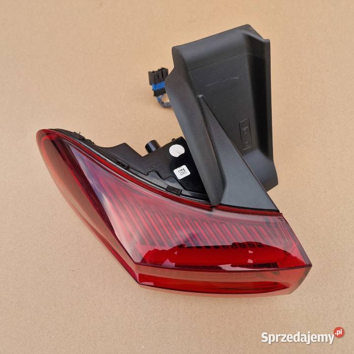 CITROEN C5 AIRCROSS LIFT LAMPA TYŁ LEWA 82330101 Bieleń