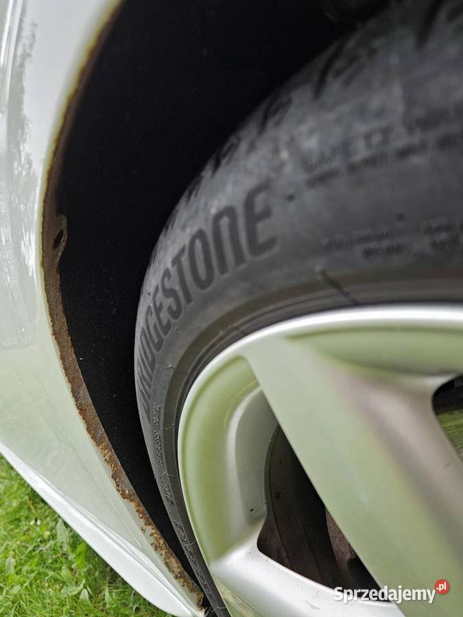 Sprzedam Audi A4 B8 20 TDI 143 2008 r relingi dachowe A4 Jordanów Śląski