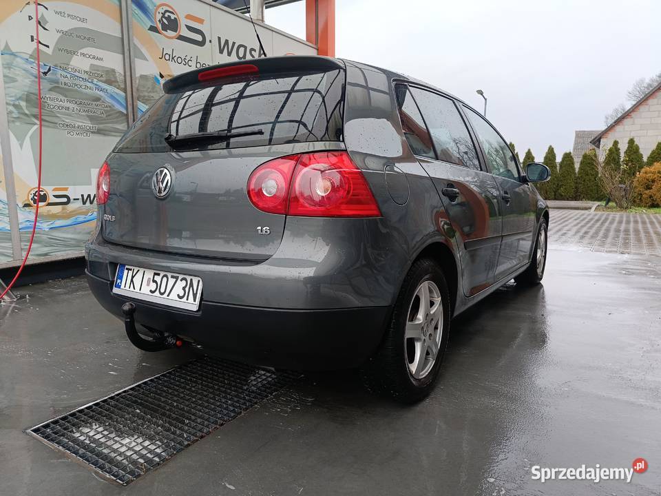 Volkswagen Golf 5 16MPI Rok produkcji 2005