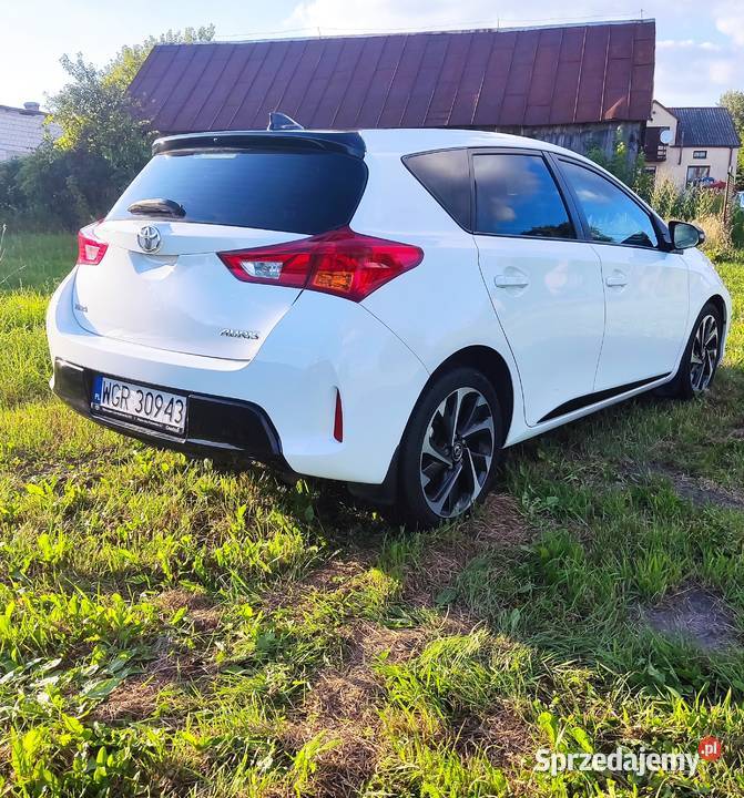 Toyota Auris 2013 sprzedam