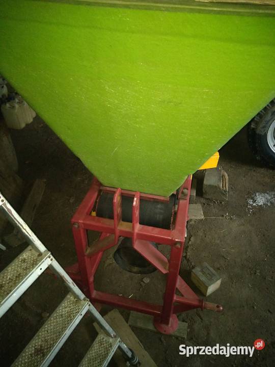 Rozsiewacz motyl łódzkie