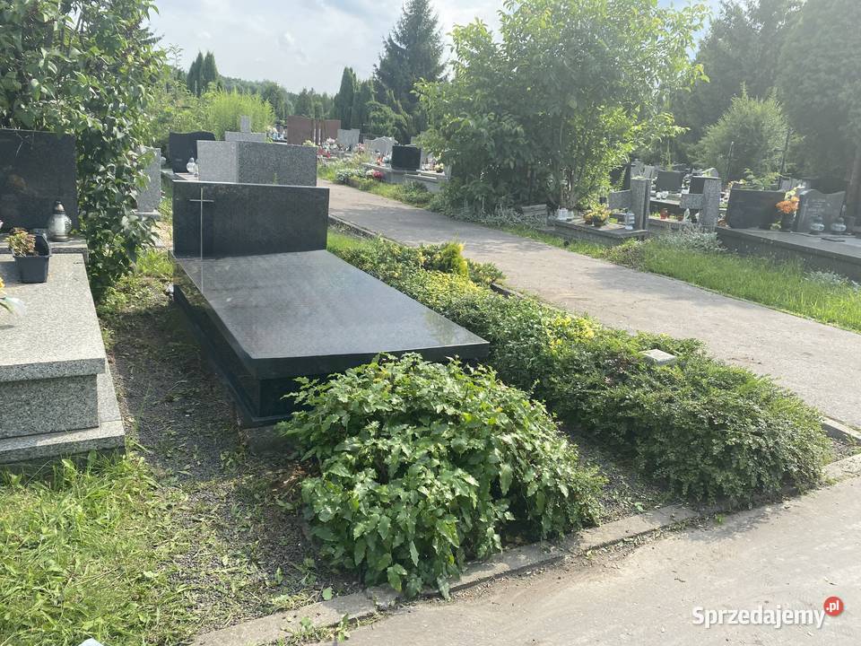 Grobowiec na cmentarzu Batowice Prądnik Czerwony 1zł/m2 Kraków