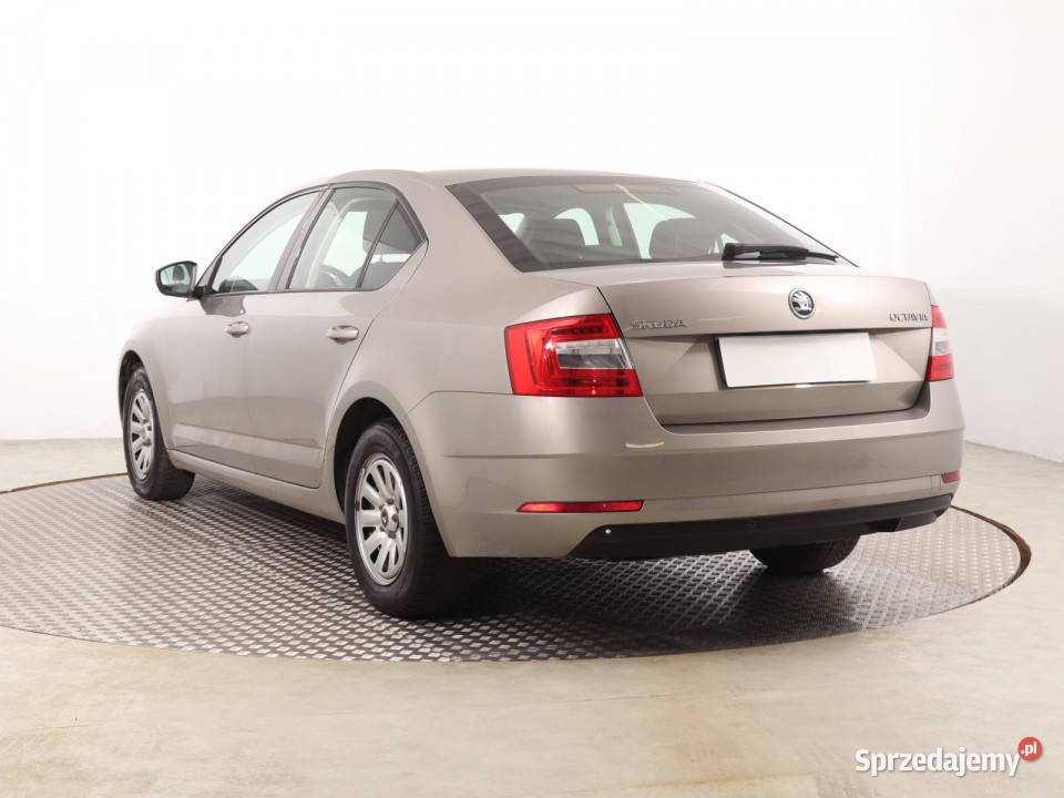 Skoda Octavia 10 TSI światła przeciwmgielne śląskie Katowice sprzedam