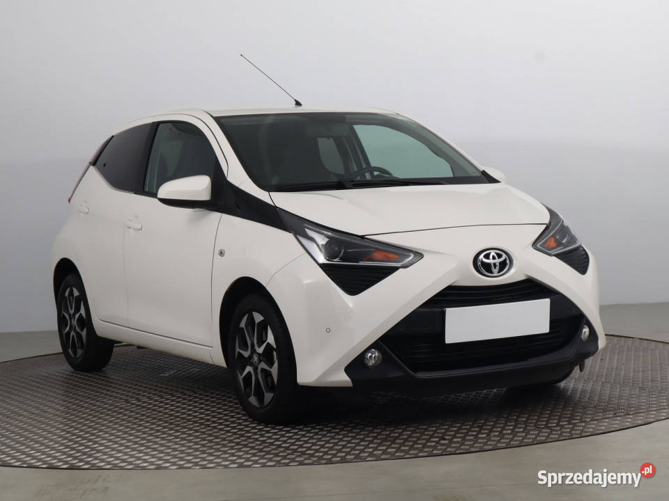 Toyota Aygo 10 VVTi 53KM mazowieckie Piaseczno