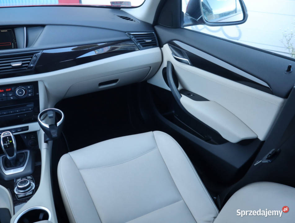 BMW X1 xDrive18d wielofunkcyjna kierownica Łódź