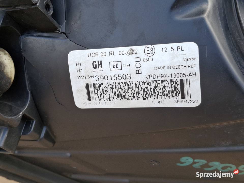 OPEL ADAM REFLEKTOR PRAWY LAMPA PRAWA H7 H1 osobowe