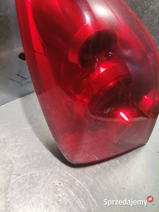 NISSAN PRIMERA P12 HB LAMPA LEWY TYŁ