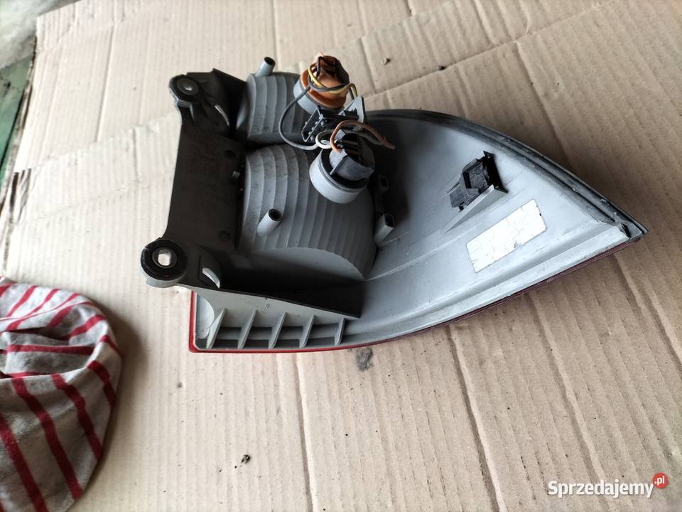 SAAB 95 95 LAMPA TYŁ TYLNA LEWA Kamień-Kolonia