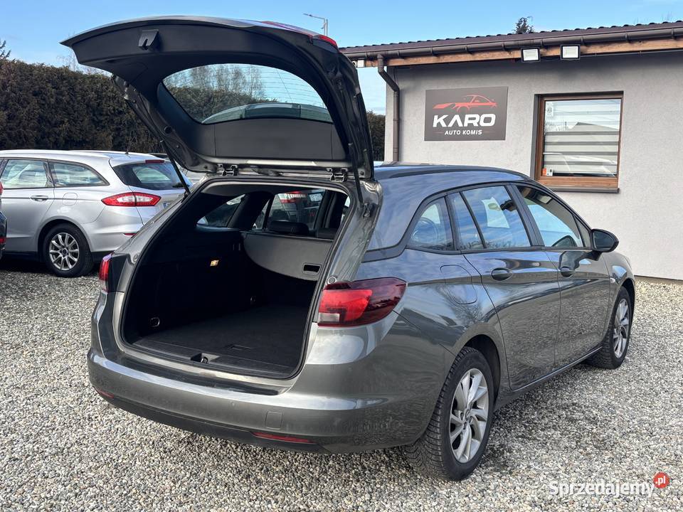 Opel Astra Sports Tourer Zarejestrowany w Polsce