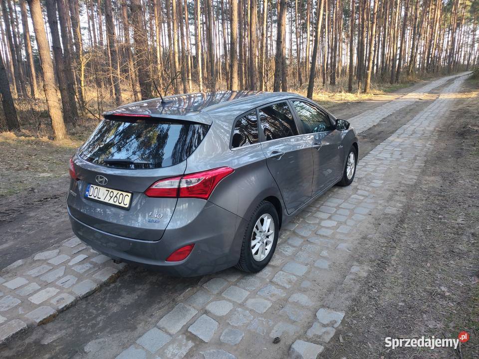 Hyundai i30 navi kamera tempomat bluetooth Środa Śląska sprzedam