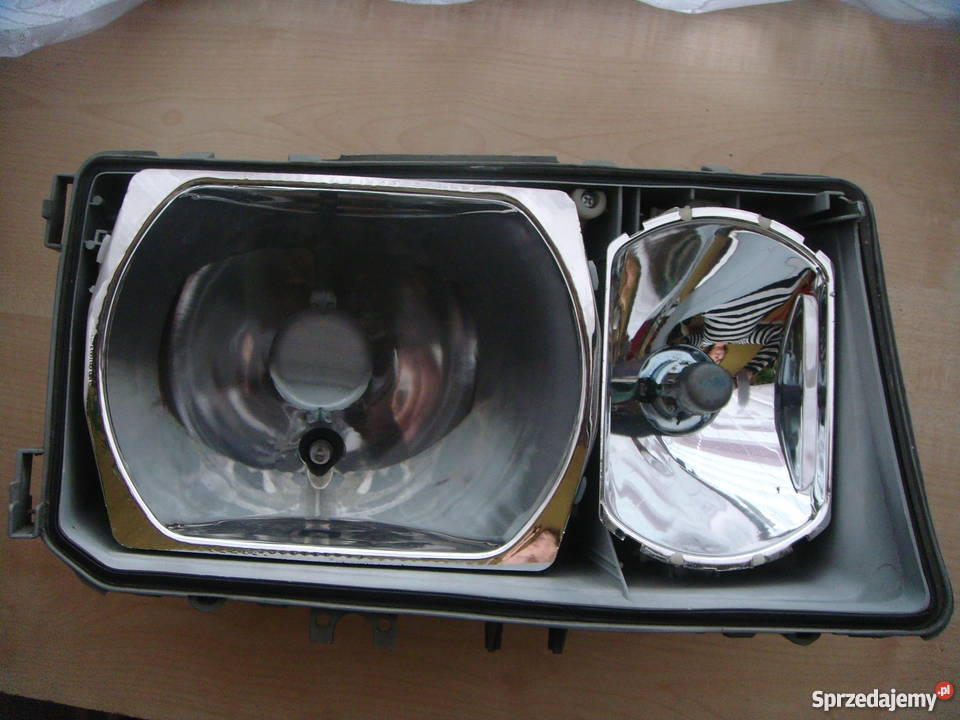 MERCEDES W201 190 LAMPA PRZEDNIA PRAWA LEWA lampy przednie pomorskie Gdańsk sprzedam