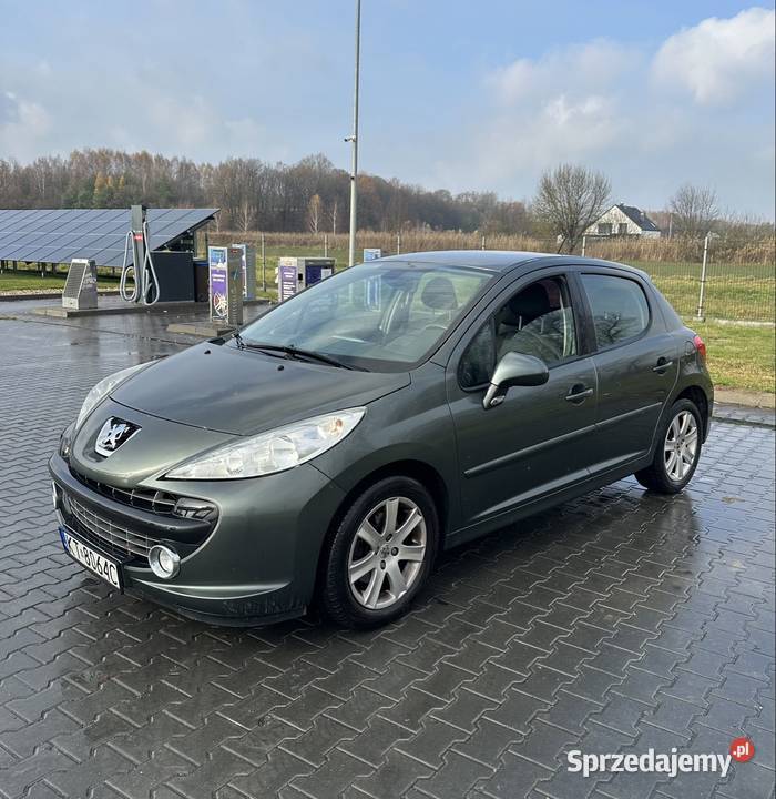 Peugeot 207 16 benzyna 2009r Słotowa