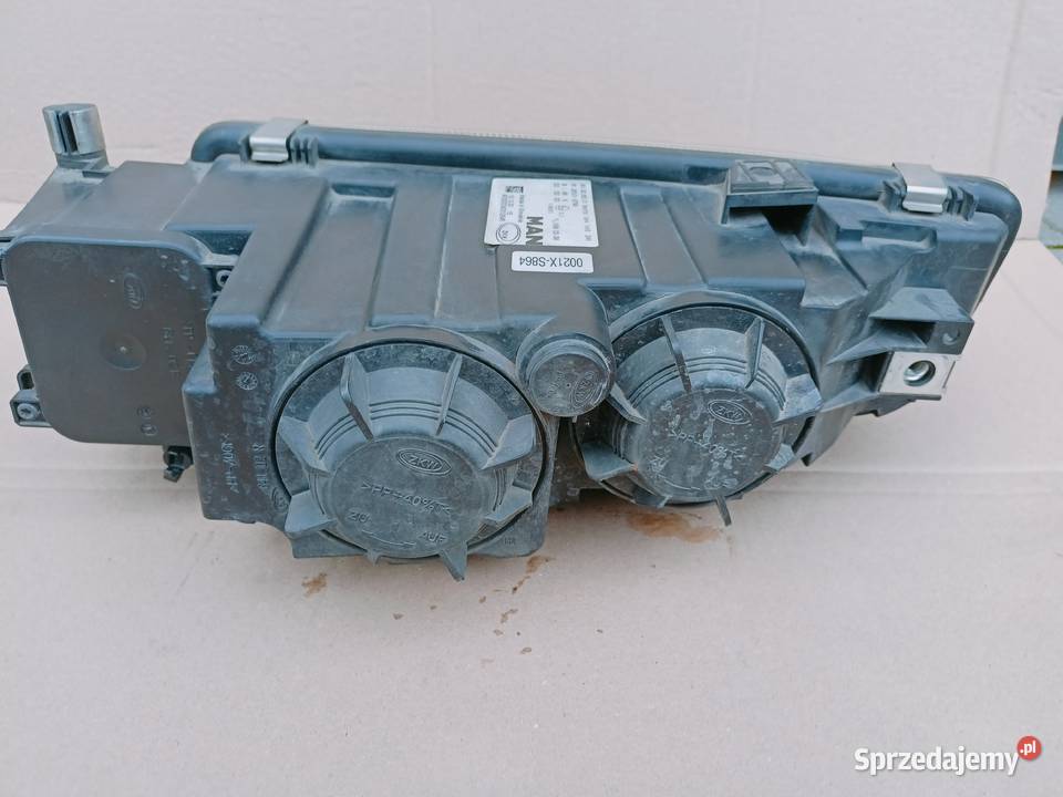 MAN TGS TGX HALOGEN PRAWY ORYG 81251016798 ciężarowe
