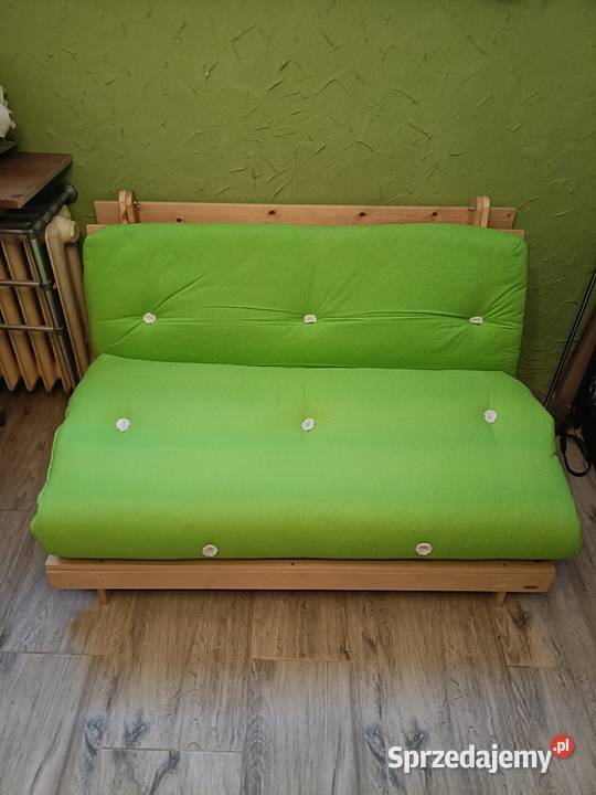 Sofa drewniana z materacem futon rozkładana