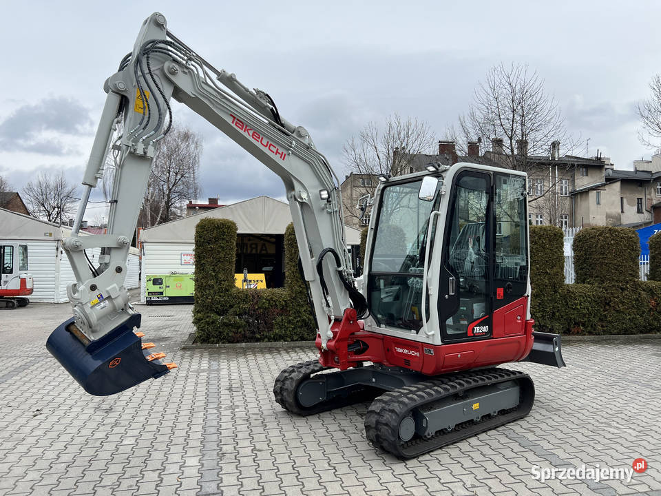 Koparka TAKEUCHI TB240 V3 4 tony Kubota JCB śląskie
