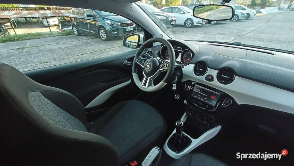 Opel Adam zadbane auto niski przebieg nieuszkodzony łódzkie Tomaszów Mazowiecki