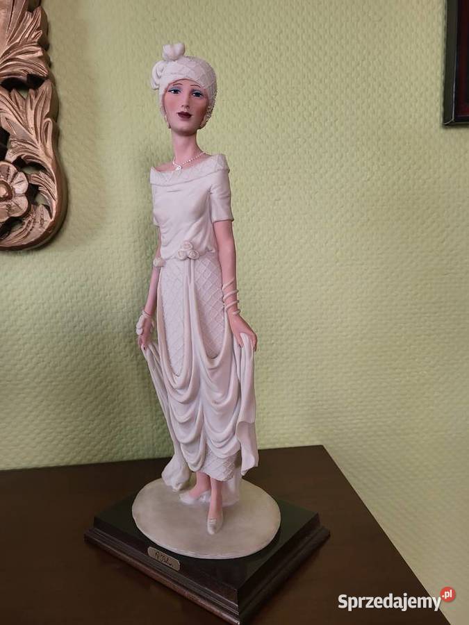 Włoskaartystyczna figura Zielona Góra