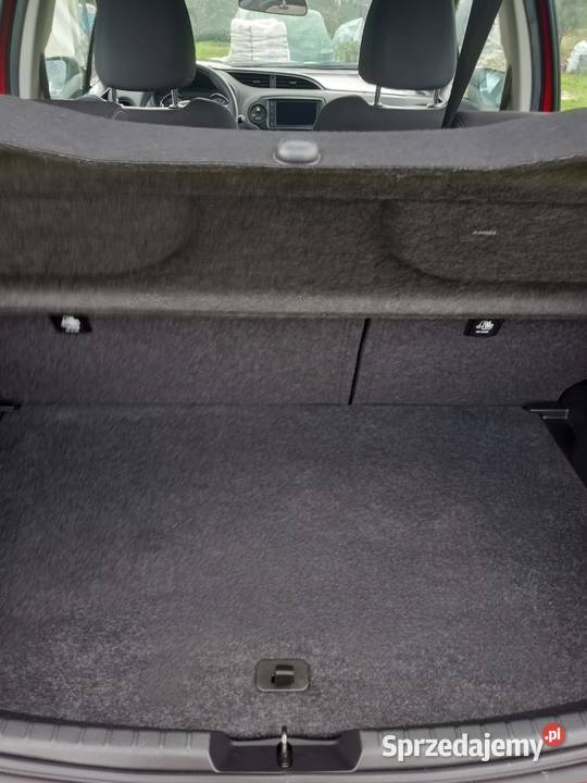 Toyota Yaris 2019 15 111 27 przebiegu nowy asystent pasa ruchu