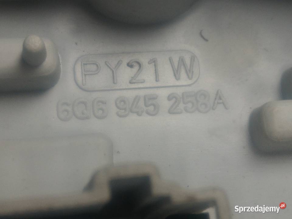 VW POLO 9N lampa lewa prawa 6Q6 945 258 A Dębno sprzedam