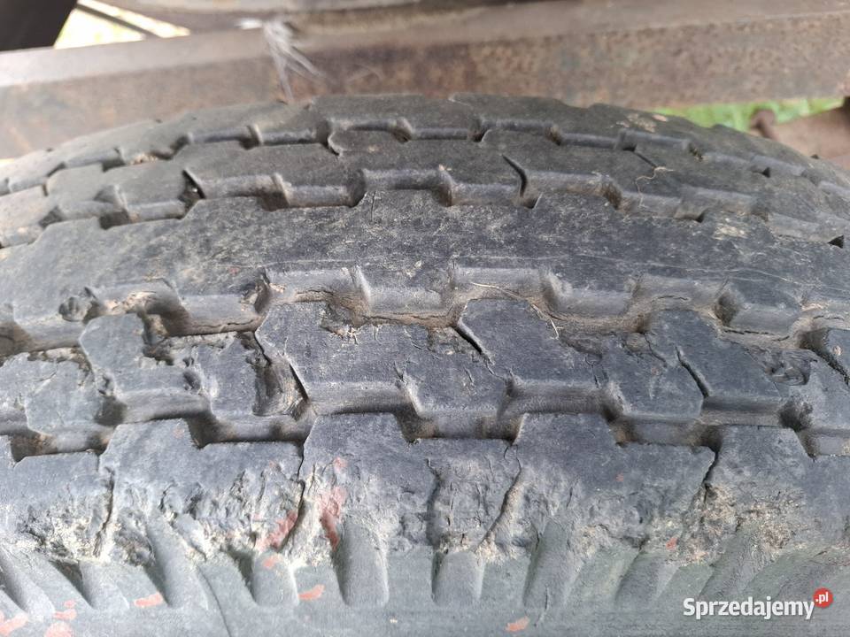 Przyczepa rolnicza D44B koła 825R20 stan
