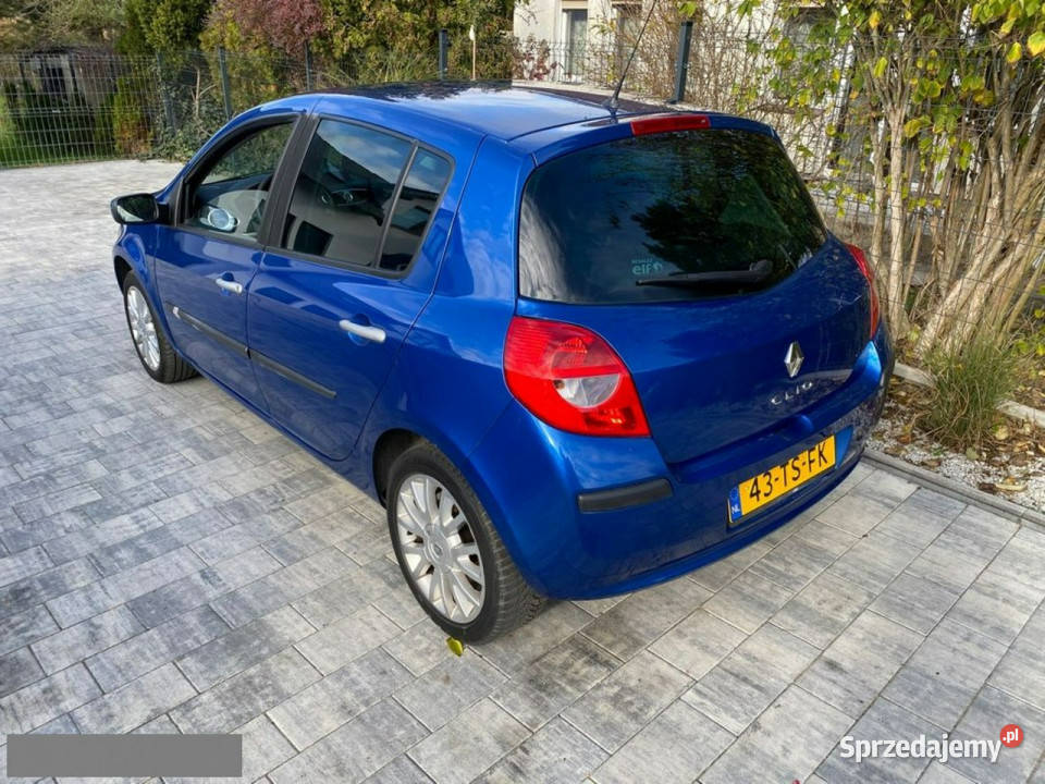 Renault Clio BEZWYPADKOWE Niski oryginalny manualna Samochody osobowe Poznań