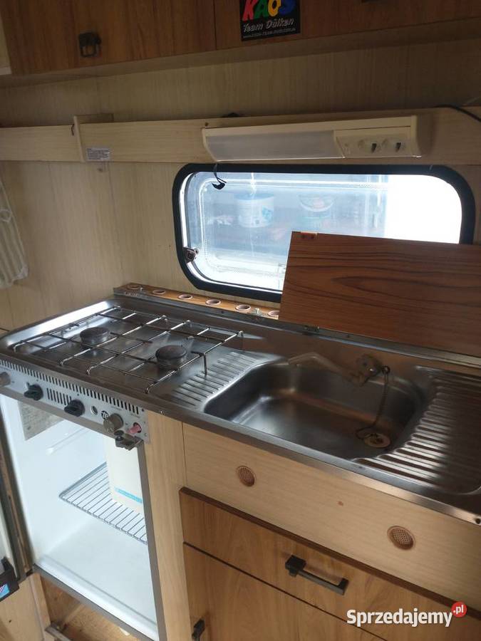 Sprzedam przyczepę kempingową stacjonarną Caravelair Stążki