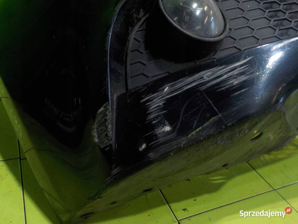 BMW 3 E90 LIFT 20 B 09r 5D zderzak przod Suków