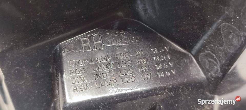 SKODA KODIAQ LAMPA PRAWY TYŁ 565945208B