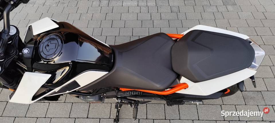 KTM DUKE 125 nowy idealny 7336 przebiegu stan Rok produkcji 2018 Staszów